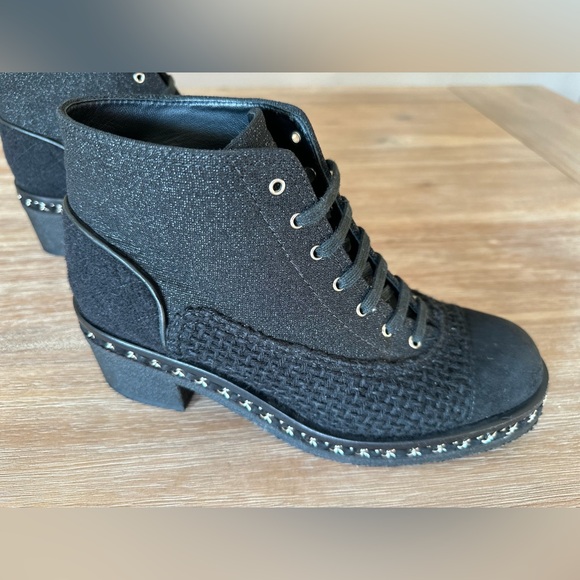 CHANEL CC chain mixed media ankle boots size 41 - Picture 3 of 11
